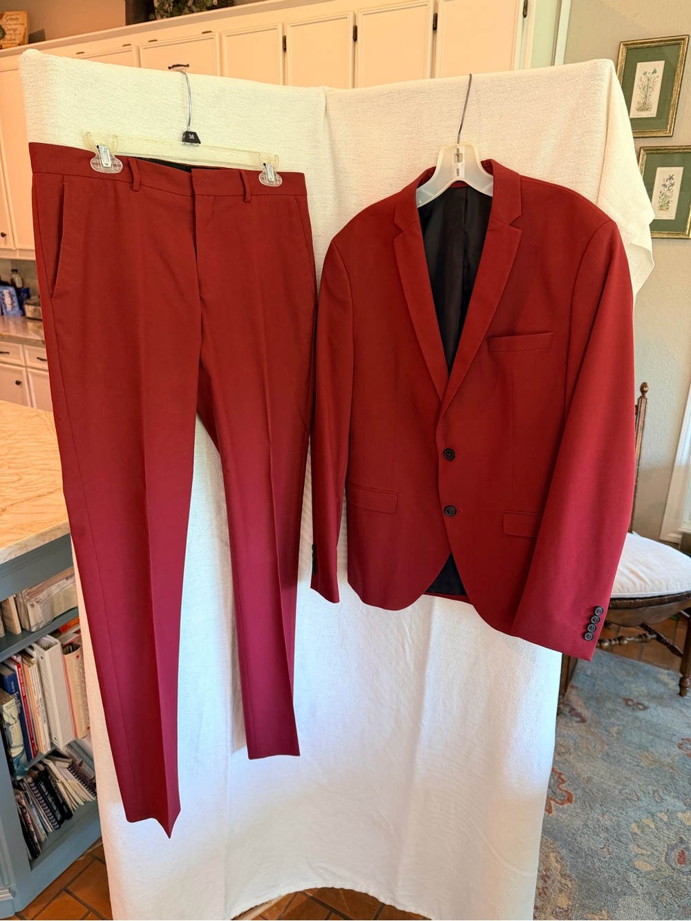 Men's Slim Fit Burgundy Two-Piece Suit Jacket & Pants